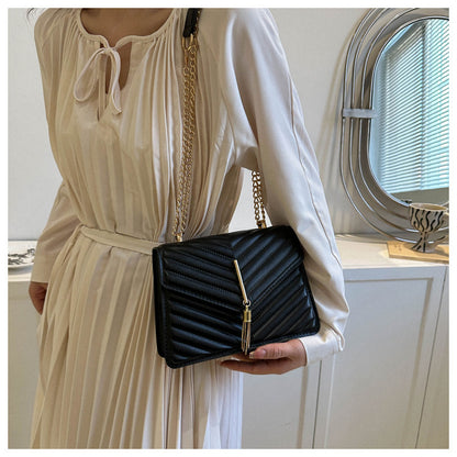 Chain Tassel Shoulder Crossbody Bags Women Fashion Small Square Bag